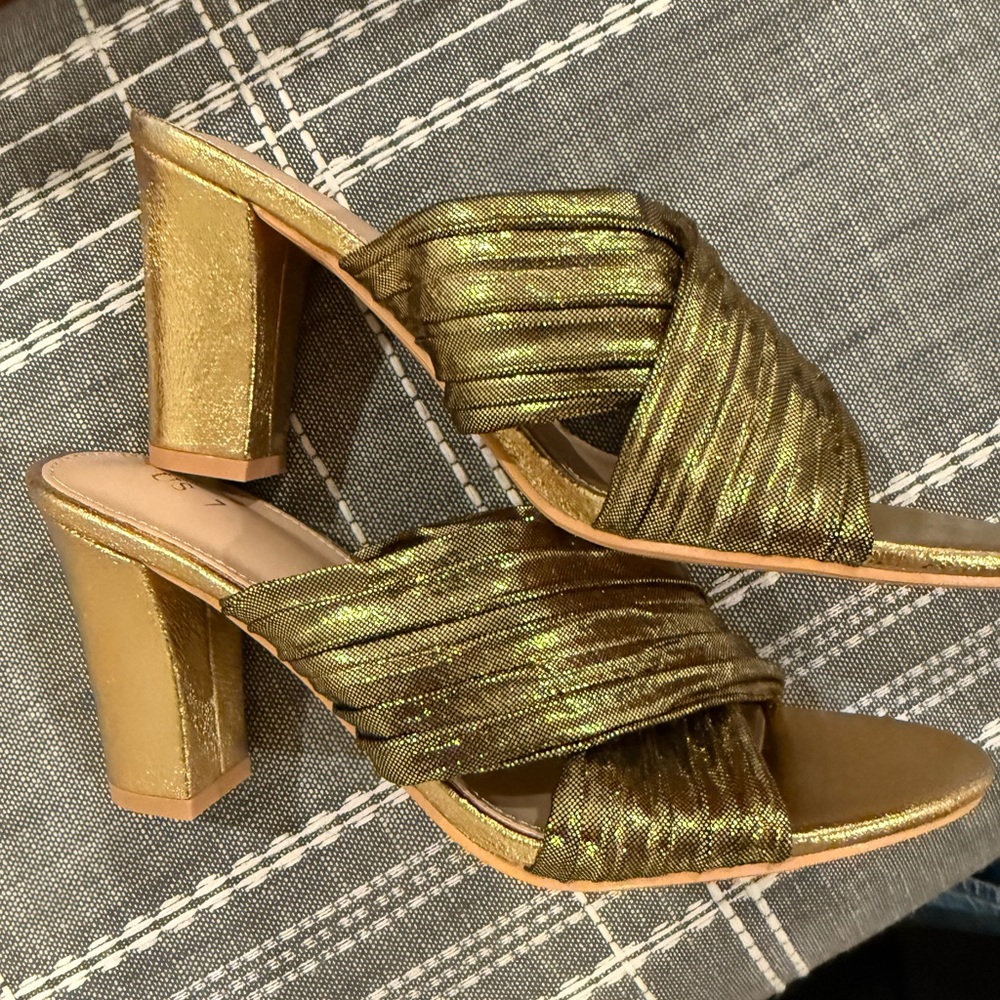 Brand New Gold Heels